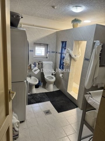 Eladó családi ház, Gyálon 64.9 M Ft, 2 szobás