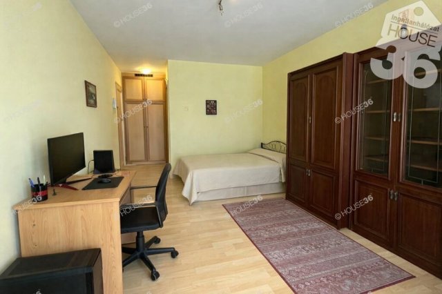 Kiadó téglalakás, albérlet, Kecskeméten 100 E Ft / hó