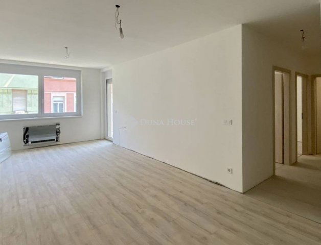 Eladó téglalakás, Budapesten, XIV. kerületben 79.99 M Ft