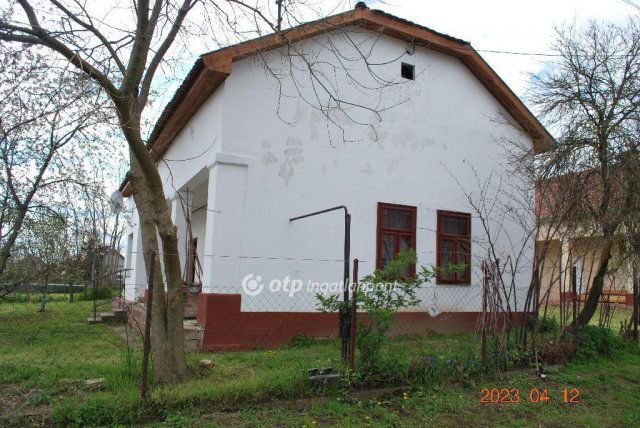 Eladó családi ház, Tiszaszentimrén 14.99 M Ft, 2 szobás