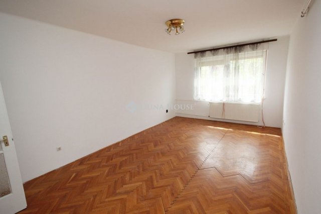 Kiadó téglalakás, albérlet, Kecskeméten 150 E Ft / hó