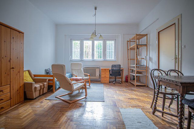 Eladó téglalakás, XII. kerületben, Városmajor utcában