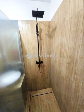 Eladó téglalakás, Pécsett 61.9 M Ft, 2 szobás