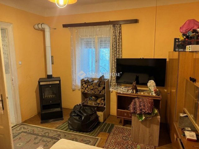 Eladó családi ház, Villánykövesden 17.5 M Ft, 5 szobás