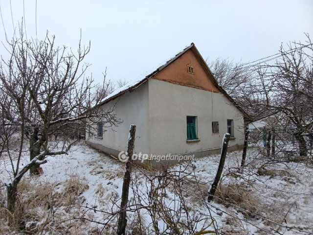 Eladó mezogazdasagi ingatlan, Balástyán 11.5 M Ft, 3 szobás