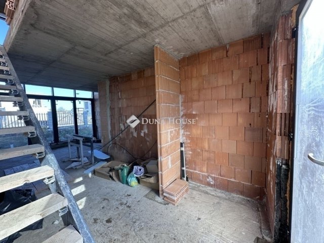 Eladó családi ház, Budapesten, XVIII. kerületben 180 M Ft