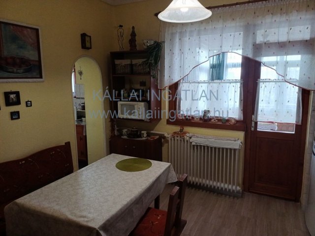 Eladó családi ház, Nyíregyházán 62.9 M Ft, 2+1 szobás