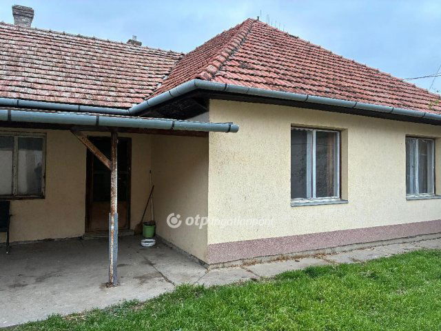 Eladó családi ház, Gyulán 16.5 M Ft, 2+1 szobás