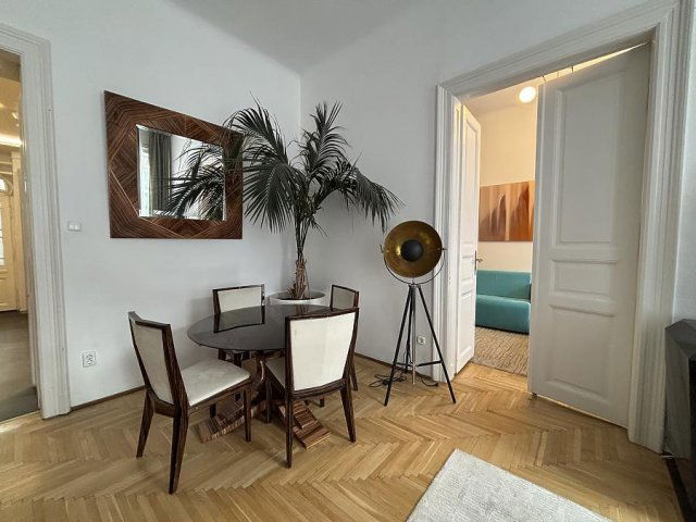 Eladó téglalakás, Budapesten, VI. kerületben, Ó utcában