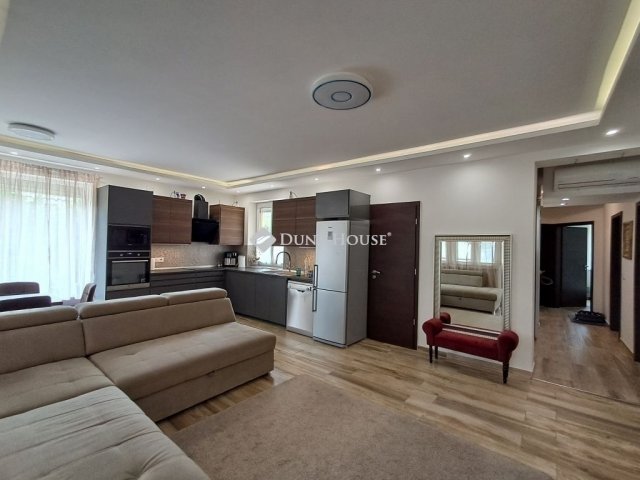 Eladó családi ház, Debrecenben 139.99 M Ft, 4 szobás