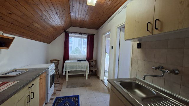 Kiadó téglalakás, albérlet, Pécsett, Homok utcában, 1 szobás