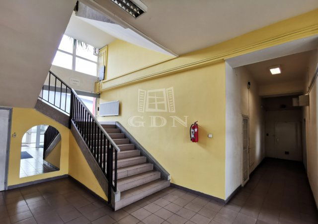 Kiadó iroda, Budapesten, X. kerületben 461 E Ft / hó, 5 szobás
