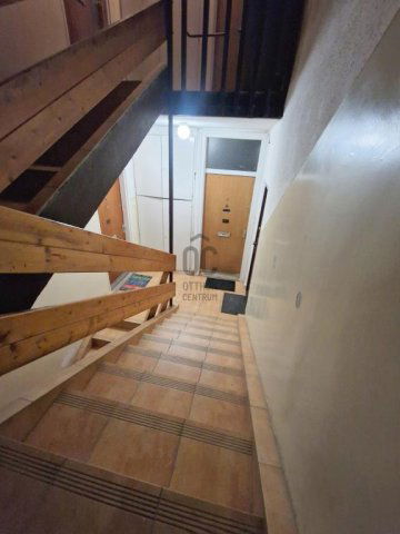 Eladó panellakás, Érden 58.8 M Ft, 2 szobás