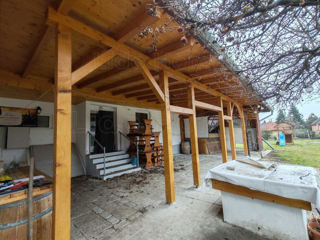 Eladó mezogazdasagi ingatlan, Balatonlelleén 270 M Ft, 6 szobás