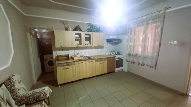 Eladó családi ház, Nyíradonyban 19.991 M Ft, 3 szobás