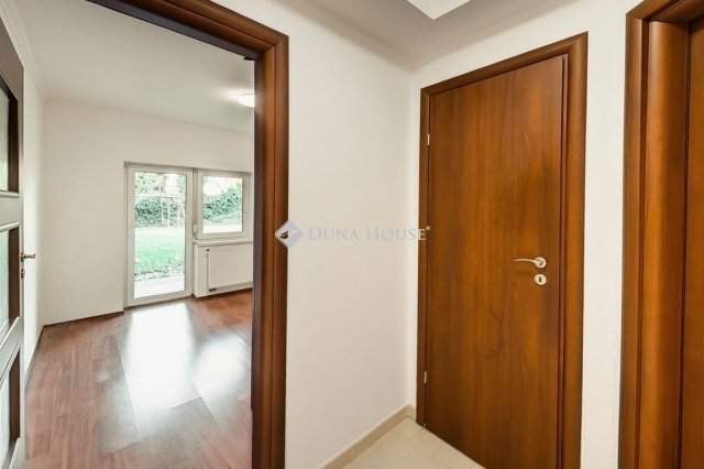 Eladó téglalakás, Kecskeméten 68.4 M Ft, 3 szobás