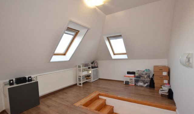 Eladó téglalakás, Debrecenben 79 M Ft, 3+1 szobás