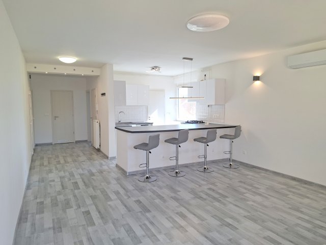 Eladó téglalakás, Budapesten, XVIII. kerületben 88.9 M Ft