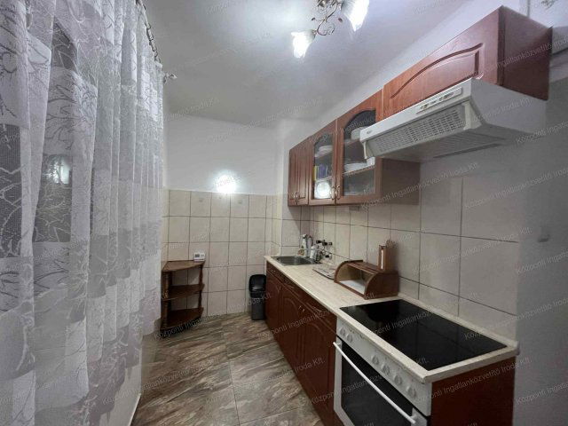 Kiadó téglalakás, albérlet, Tatabányán 130 E Ft / hó