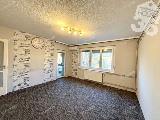 Eladó téglalakás, Kiskunfélegyházán 39.9 M Ft, 2 szobás