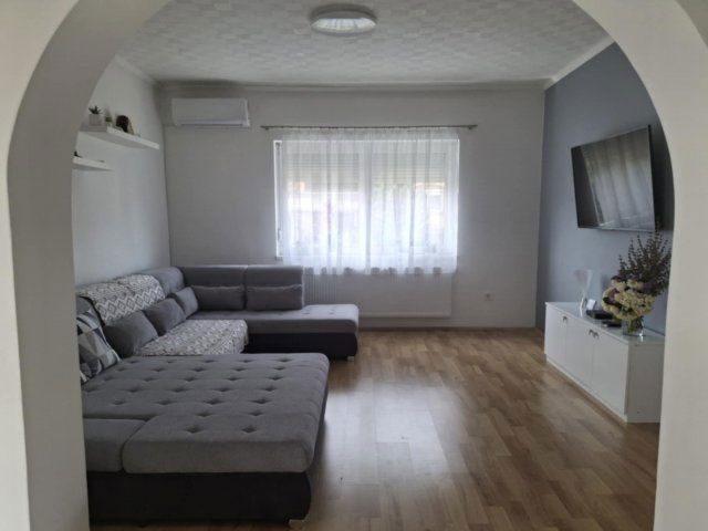 Eladó családi ház, Felsőzsolcán 39.9 M Ft, 2+1 szobás