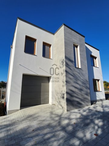 Eladó családi ház, Debrecenben 239 M Ft, 6 szobás