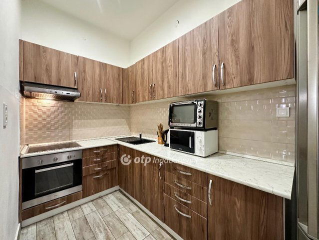 Eladó téglalakás, Budapesten, VIII. kerületben 68.9 M Ft