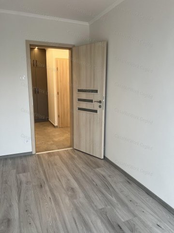Eladó panellakás, Szolnokon 53.9 M Ft, 3 szobás