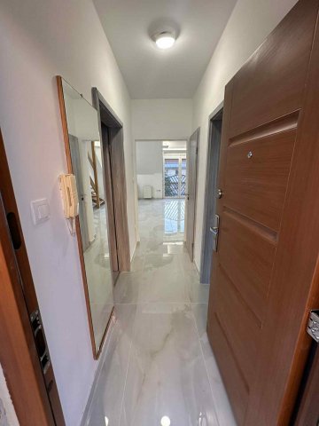 Kiadó téglalakás, albérlet, Pécsett, Móricz Zsigmond téren