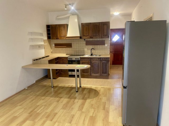 Kiadó téglalakás, albérlet, Debrecenben 160 E Ft / hó, 1 szobás