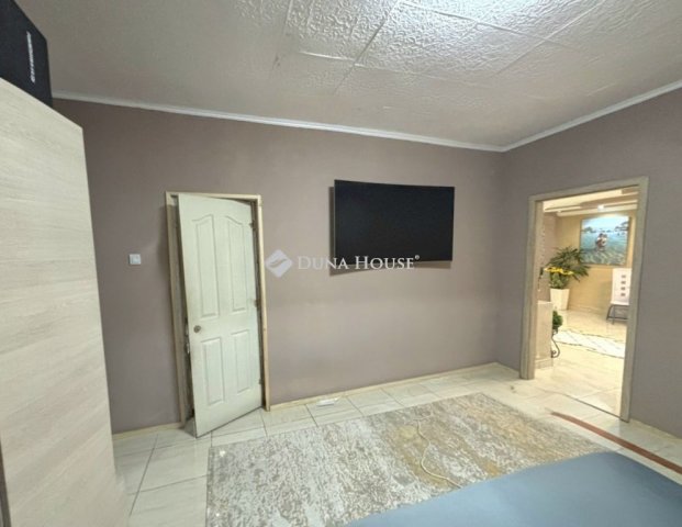 Eladó családi ház, Vácrátóton 57 M Ft, 3 szobás