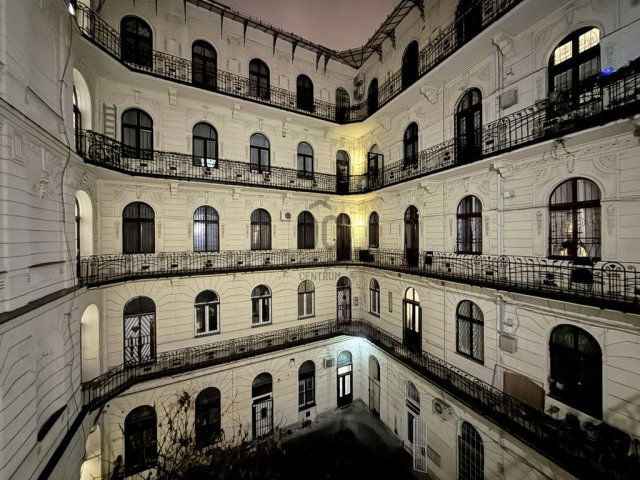 Eladó téglalakás, Budapesten, VIII. kerületben 79 M Ft, 1 szobás