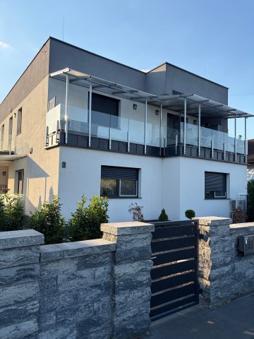 Eladó téglalakás, Újhartyánon 90 M Ft, 3 szobás