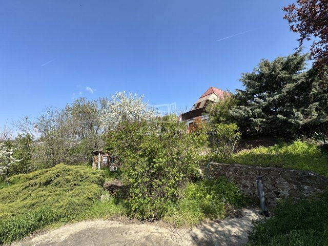 Eladó családi ház, Sukorón 119 M Ft, 6 szobás