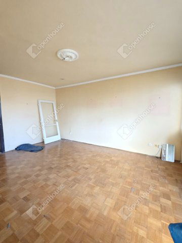 Eladó téglalakás, Győrött 52 M Ft, 2 szobás