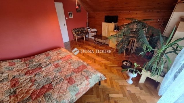 Eladó családi ház, Székesfehérvárott 131 M Ft, 6 szobás