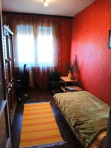 Kiadó panellakás, albérlet, Debrecenben 60 E Ft / hó, 1+1 szobás