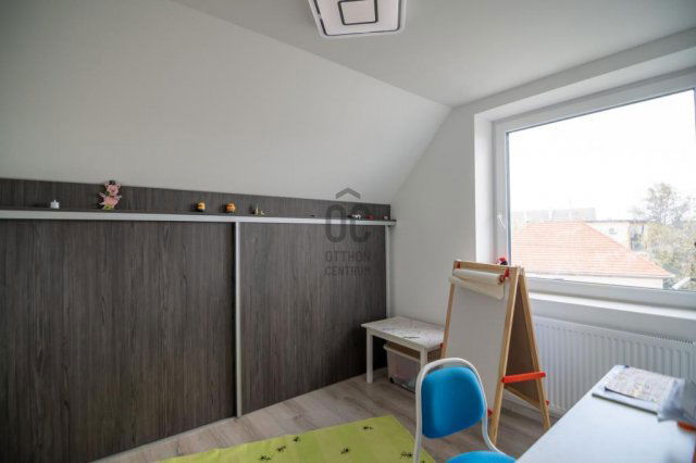 Eladó ikerház, Budapesten, XVIII. kerületben 124.9 M Ft, 5 szobás