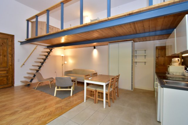 Kiadó téglalakás, albérlet, Szegeden 220 E Ft / hó, 1 szobás
