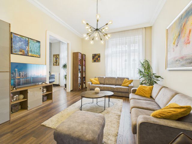 Eladó téglalakás, Budapesten, VI. kerületben 141.3 M Ft