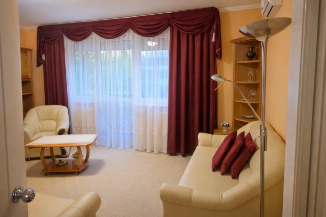 Kiadó téglalakás, albérlet, Debrecenben 230 E Ft / hó, 2 szobás