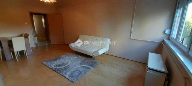 Kiadó téglalakás, albérlet, Szombathelyen, Bem József utcában