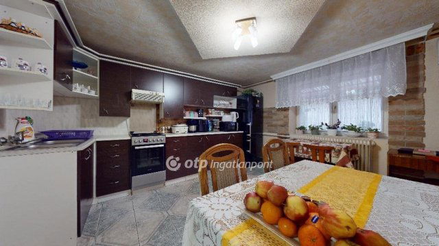 Eladó családi ház, Kisvárdán 49.9 M Ft, 3 szobás