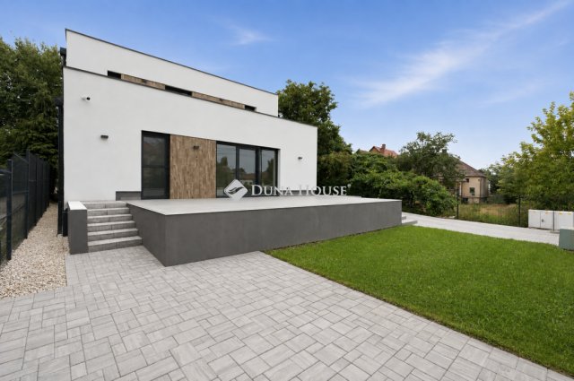 Eladó ikerház, Tatán 159 M Ft, 4 szobás / költözzbe.hu