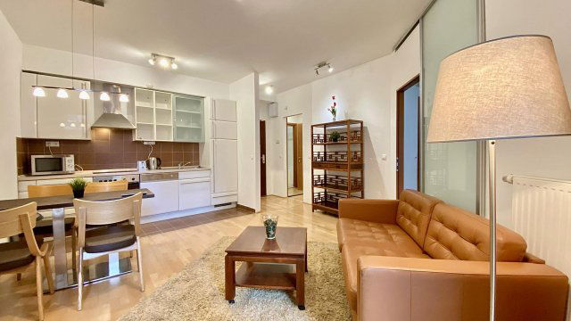 Kiadó téglalakás, albérlet, VI. kerületben, Király utcában