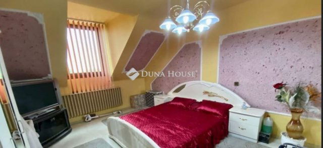 Eladó sorház, Debrecenben 114.9 M Ft, 4 szobás