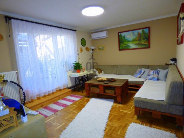 Eladó családi ház, Kerepesen 86.9 M Ft, 6 szobás