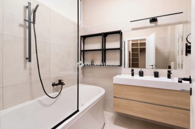 Eladó családi ház, Budapesten, X. kerületben 129.9 M Ft