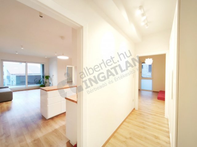 Kiadó téglalakás, albérlet, XI. kerületben, Brassó úton