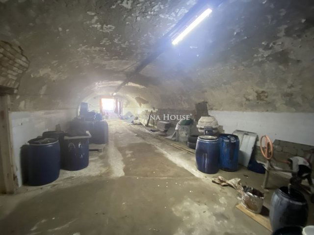 Eladó ipari ingatlan, Dabason 118 M Ft / költözzbe.hu